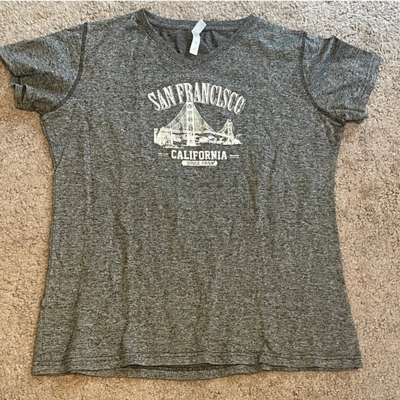 San Francisco Women’s Heathered Gray Shirt V-Neck Short Sleeve Graphic Size XXL - Picture 1 of 4